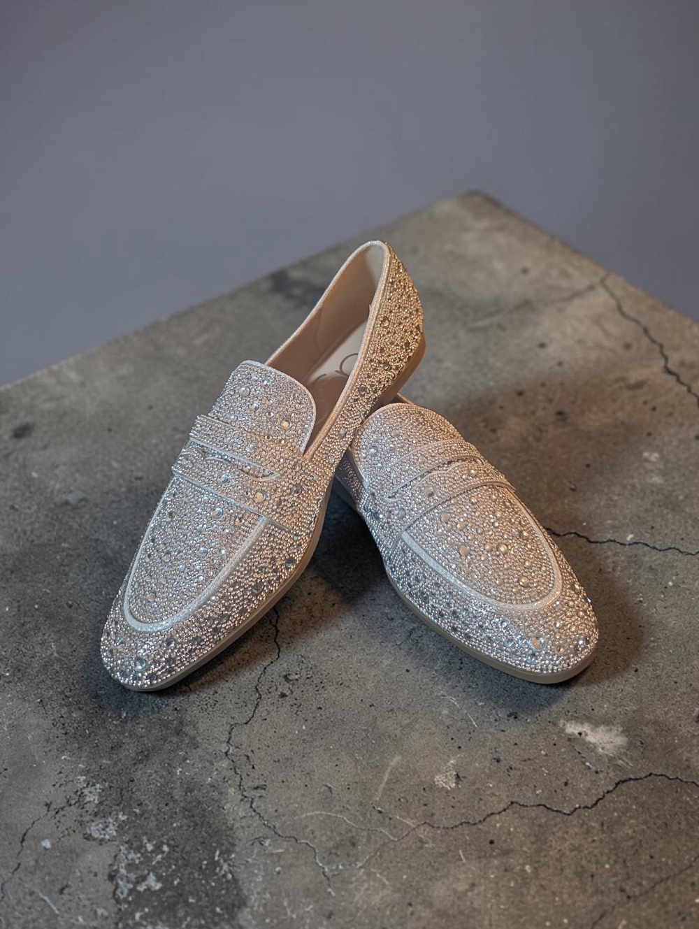 NWT Sugar  SIZE 8.5 Crystal-Embellished SILVER  RHINSTONE  WOMEN ’s Loafers.